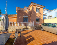 Objekte zum Wiederverkauf - Villa freitstehend - Orihuela Costa - TORREVIEJA