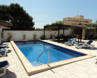 Objekte zum Wiederverkauf - Villa freitstehend - Orihuela Costa