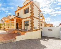 Objekte zum Wiederverkauf - Villa freitstehend - Torrevieja - Aguas nuevas 2