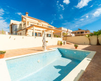 Objekte zum Wiederverkauf - Villa freitstehend - Torrevieja - Aguas nuevas 2