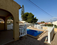 Objekte zum Wiederverkauf - Villa freitstehend - Torrevieja - Orihuela Costa