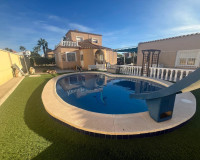 Objekte zum Wiederverkauf - Villa freitstehend - Torrevieja - TORREVIEJA