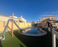 Objekte zum Wiederverkauf - Villa freitstehend - Torrevieja - TORREVIEJA