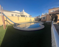 Objekte zum Wiederverkauf - Villa freitstehend - Torrevieja - TORREVIEJA