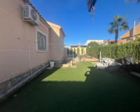 Objekte zum Wiederverkauf - Villa freitstehend - Torrevieja - TORREVIEJA
