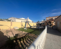 Objekte zum Wiederverkauf - Villa freitstehend - Torrevieja - TORREVIEJA