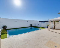 Objekte zum Wiederverkauf - Villa freitstehend - Torrevieja - TORREVIEJA