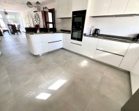 Objekte zum Wiederverkauf - Villa freitstehend - Torrevieja - TORREVIEJA