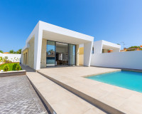 Objekte zum Wiederverkauf - Villa freitstehend - Torrevieja - TORREVIEJA