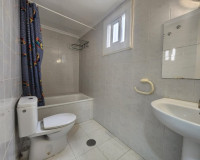 Objekte zum Wiederverkauf - Wohnung - Torrevieja - Playa del Acequión