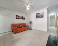 Objekte zum Wiederverkauf - Wohnung - Torrevieja - Playa del Acequión