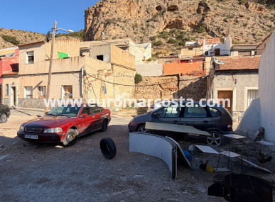 Parcela / Terreno - Venta - Redován - Redován