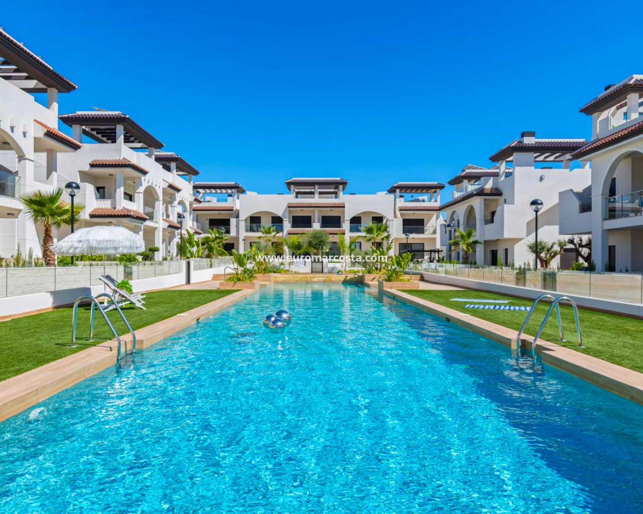 Quad · Nueva construcción  · Rojales · NB-15673