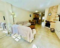 Sale - Bungalow - Torrevieja - Aguas Nuevas