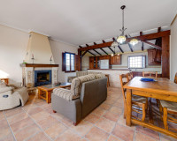 Sale - Chalet - Daya Nueva