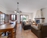 Sale - Chalet - Daya Nueva