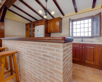 Sale - Chalet - Daya Nueva
