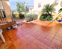 Sale - - CHALET - Guardamar del Segura
