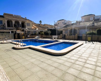 Sale - - CHALET - Guardamar del Segura