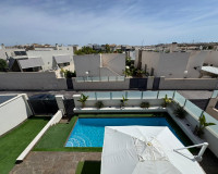 Sale - Chalet - Orihuela Costa