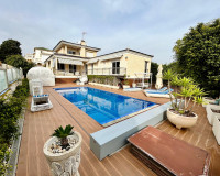 Sale - - CHALET - Torrevieja - La Mata