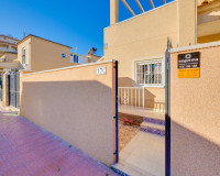 Sale - Chalet - Torrevieja - Pueblo - Centro