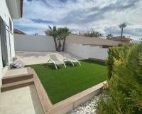 Sale - Detached House / Villa - Ciudad Quesada