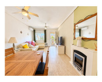 Sale - Townhouse - Daya Nueva