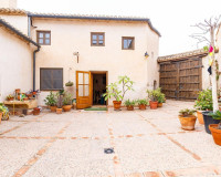 Sale - Villa - Los Martinez Del Puerto - Los Martínez del Puerto