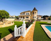 Sale - Villa - Santa Pola