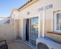 Sale - Villa - Torrevieja - Aguas Nuevas