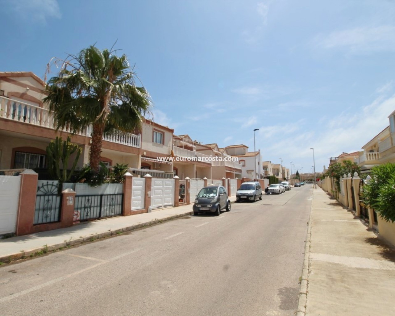 Stadthaus · Objekte zum Wiederverkauf · Torrevieja · 3929