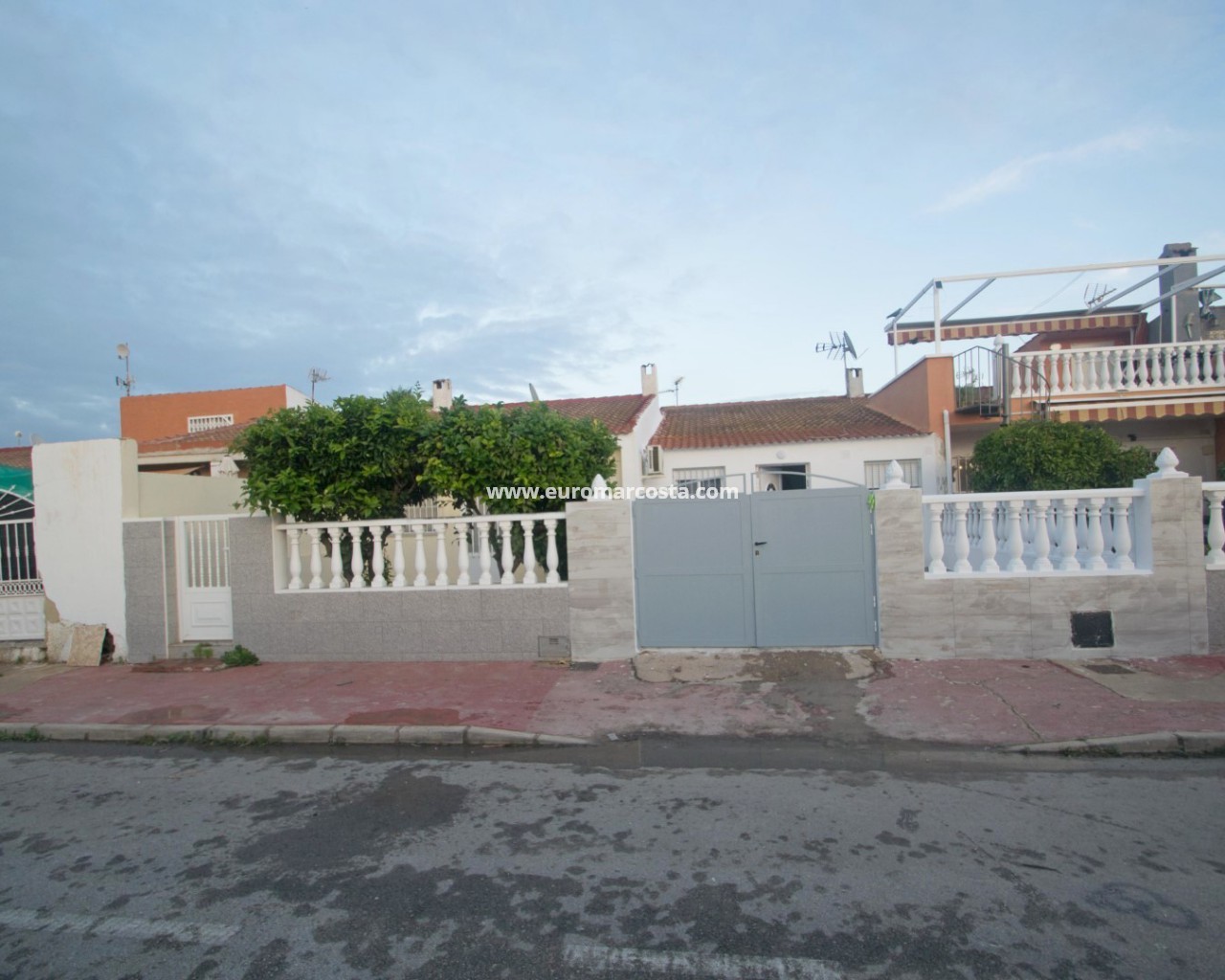 Stadthaus · Objekte zum Wiederverkauf · Torrevieja · 4178