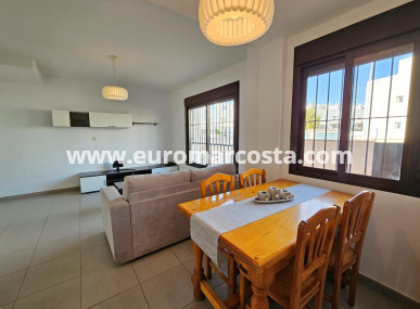 Townhouse - Sale - Torrevieja - Aguas Nuevas