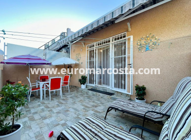 Townhouse - Sale - Torrevieja - Urbanización San Luis
