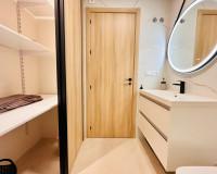 Venta - Apartamento / piso - Guardamar del Segura - Puerto Deportivo