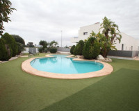 Venta - Bungalow - Daya Nueva