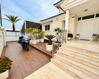 Venta - - CHALET - Torrevieja - La Mata