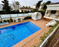 Venta - - CHALET - Torrevieja - La Mata
