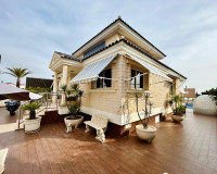 Venta - - CHALET - Torrevieja - La Mata