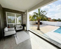 Venta - Villa - Orihuela