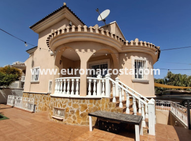 Villa Detached - Objekte zum Wiederverkauf - Ciudad Quesada - Ciudad Quesada