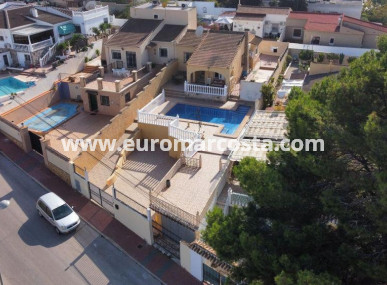 Villa / Doppelhaushälfte - Objekte zum Wiederverkauf - Torrevieja - Los Balcones - Los Altos del Edén