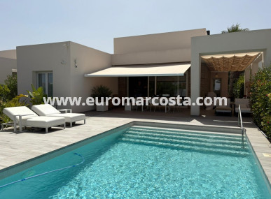 Villa freitstehend - Objekte zum Wiederverkauf - Algorfa - La Finca Golf