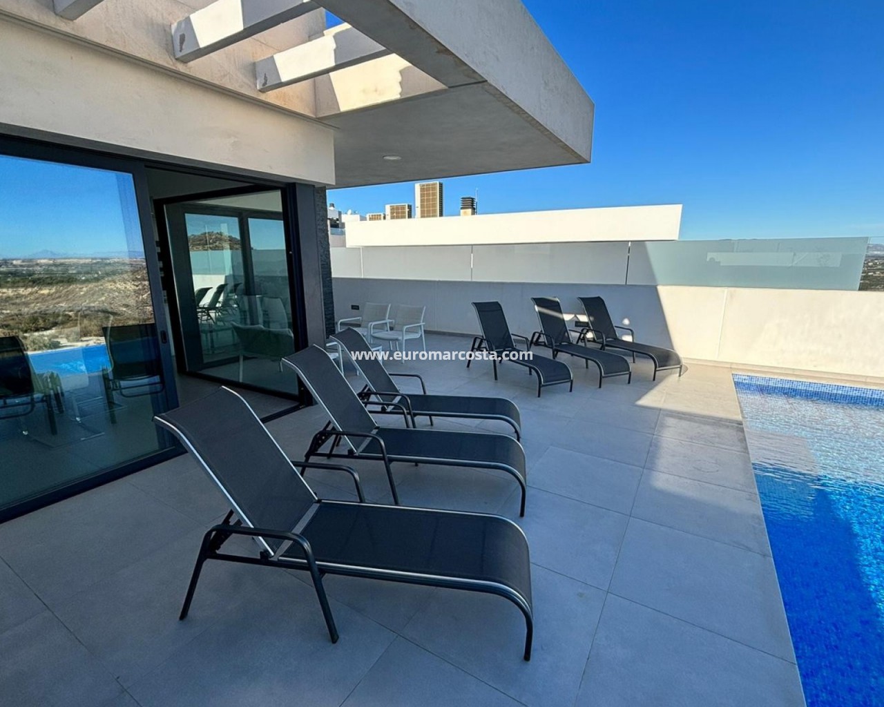 Villa freitstehend · Objekte zum Wiederverkauf · Ciudad Quesada · P-33083