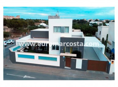Villa freitstehend - Objekte zum Wiederverkauf - Orihuela Costa - Orihuela Costa