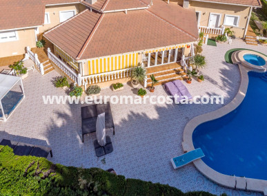 Villa freitstehend - Objekte zum Wiederverkauf - Orihuela Costa - Orihuela Costa