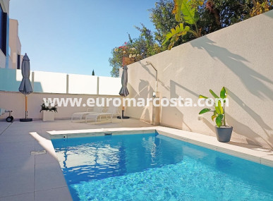 Villa freitstehend - Objekte zum Wiederverkauf - Orihuela Costa - Orihuela Costa