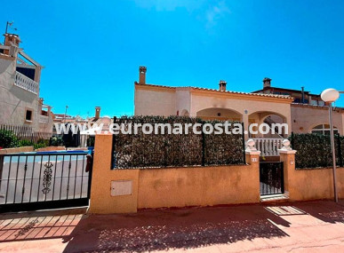 Villa freitstehend - Objekte zum Wiederverkauf - Orihuela Costa - Orihuela Costa