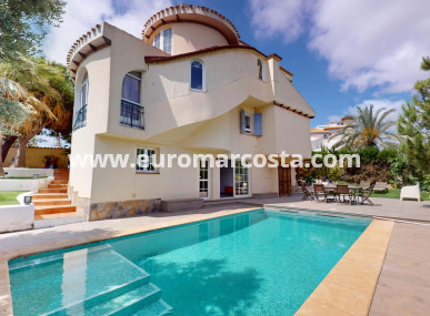 Villa freitstehend - Objekte zum Wiederverkauf - Orihuela Costa - Orihuela Costa